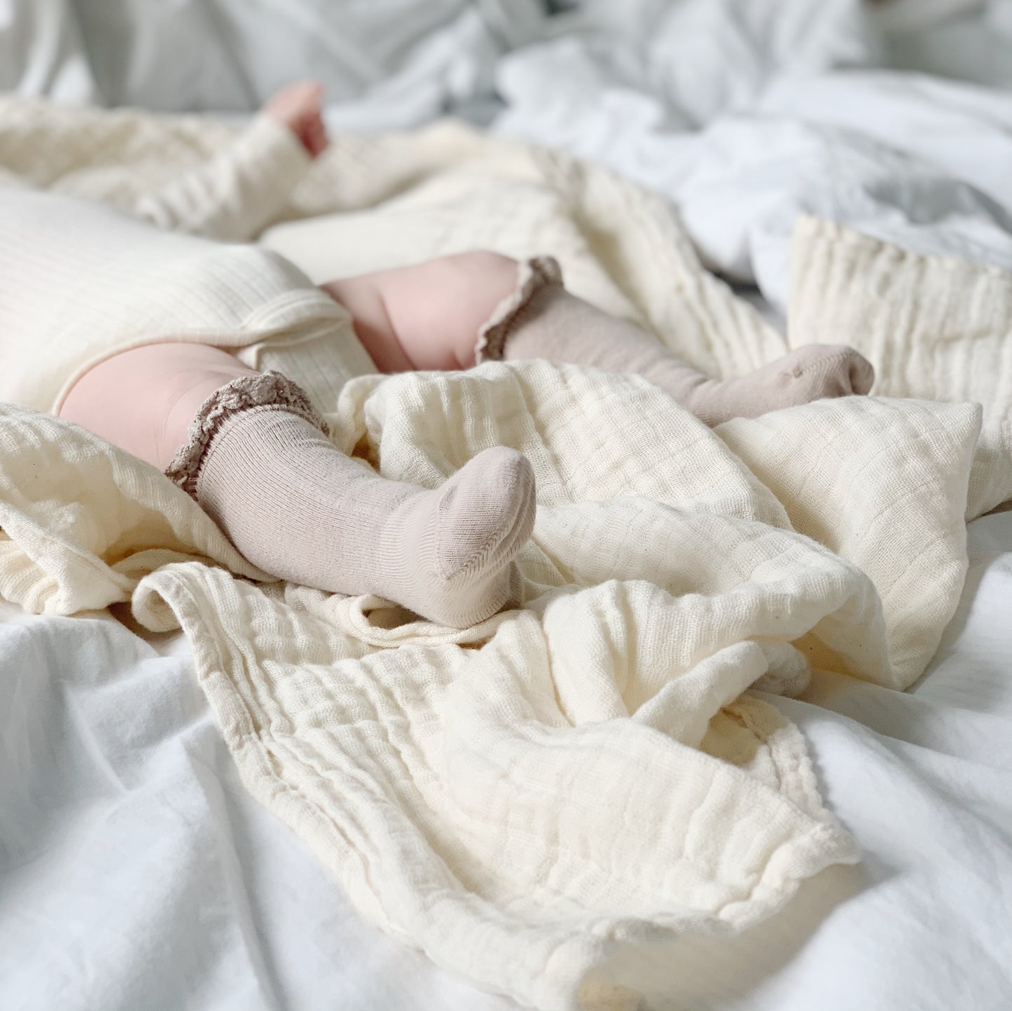 Cóndor knæstrømper med fransk blonde - Beige