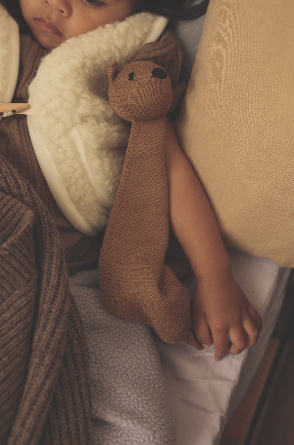 Hvid - Teddy Tokki - Chokolade