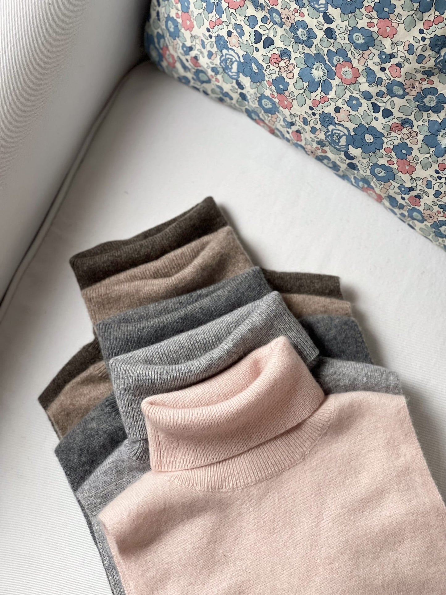 Holmm - Lou Cashmere Halsedisse - Otter
